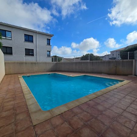 Appartement Dans Residence Avec Piscine Agde Bagian luar foto