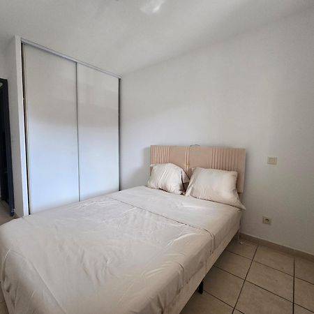 Appartement Dans Residence Avec Piscine Agde Bagian luar foto